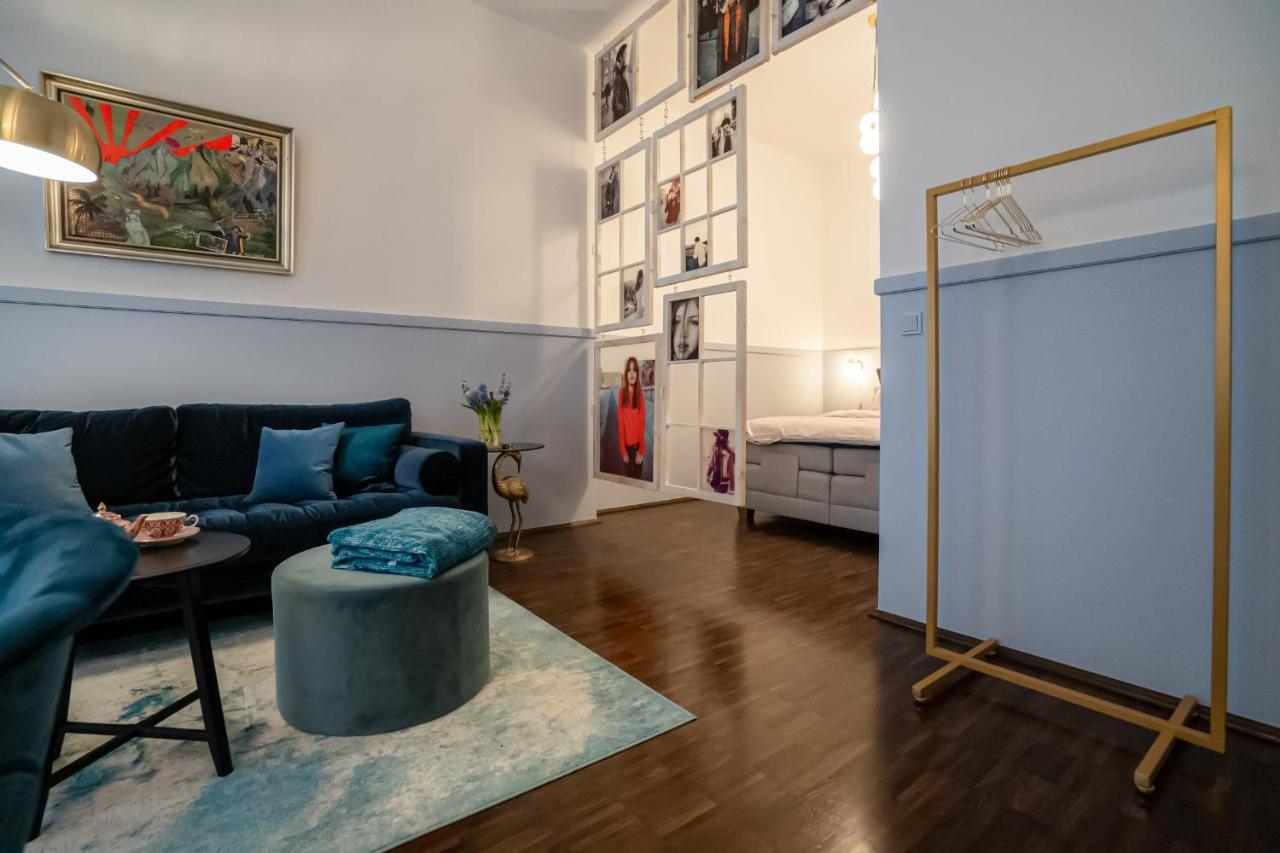 Designer Loft-Ferienwohnung Im Zentrum Mit Tiefgaragen-Parkplatz, Waschmaschine Und Privatterrasse 莱比锡 外观 照片