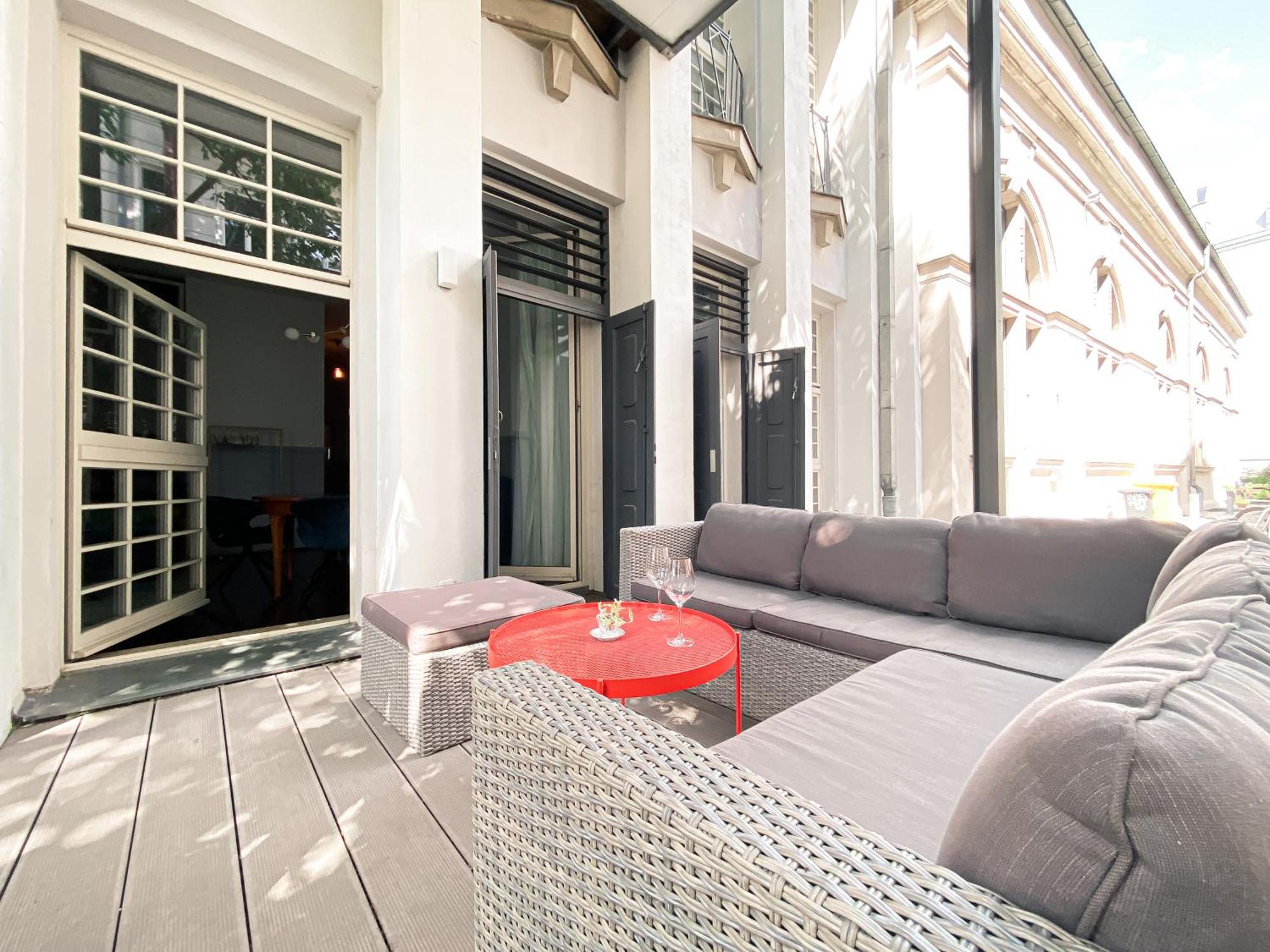 Designer Loft-Ferienwohnung Im Zentrum Mit Tiefgaragen-Parkplatz, Waschmaschine Und Privatterrasse 莱比锡 外观 照片