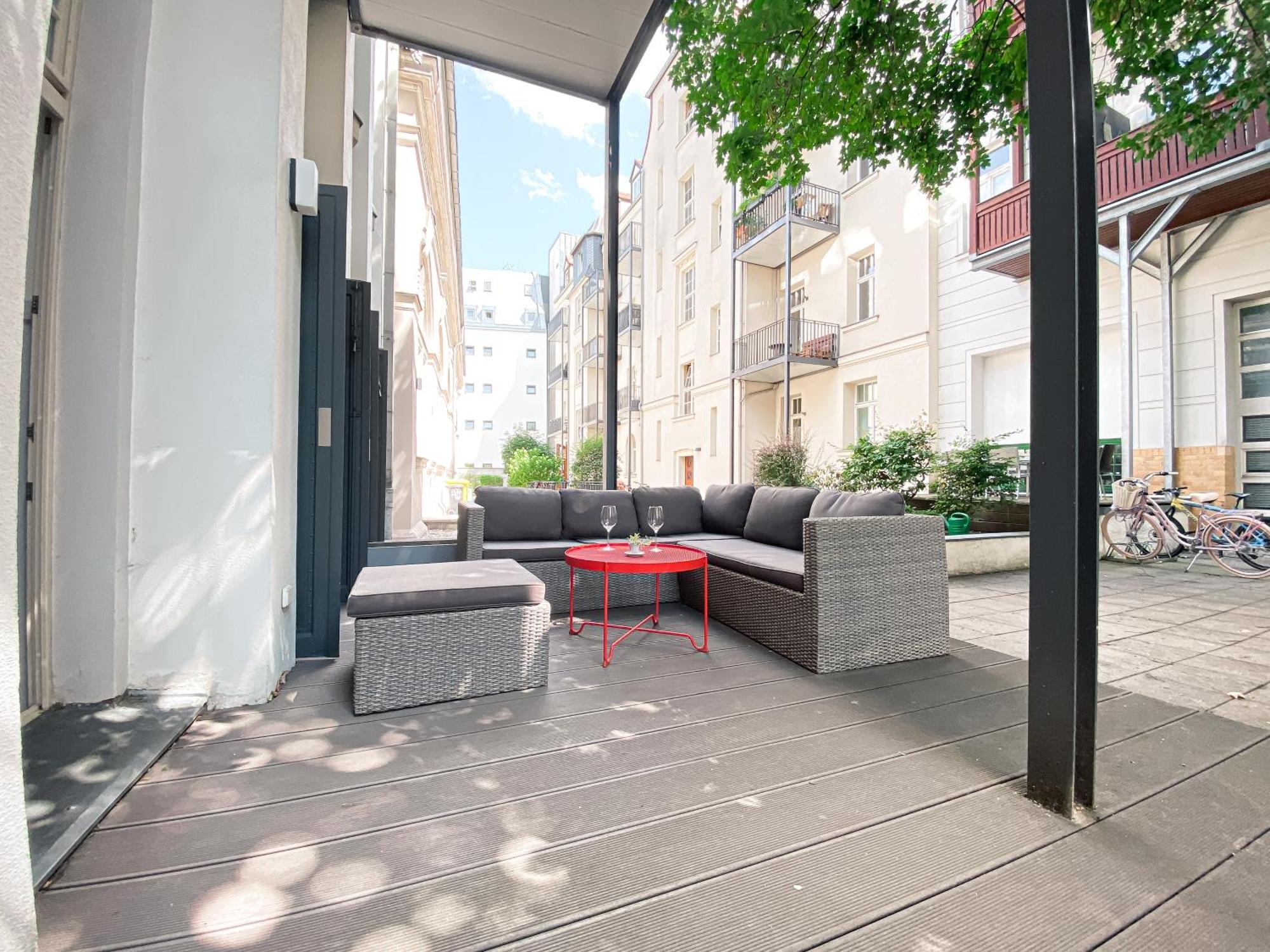 Designer Loft-Ferienwohnung Im Zentrum Mit Tiefgaragen-Parkplatz, Waschmaschine Und Privatterrasse 莱比锡 外观 照片